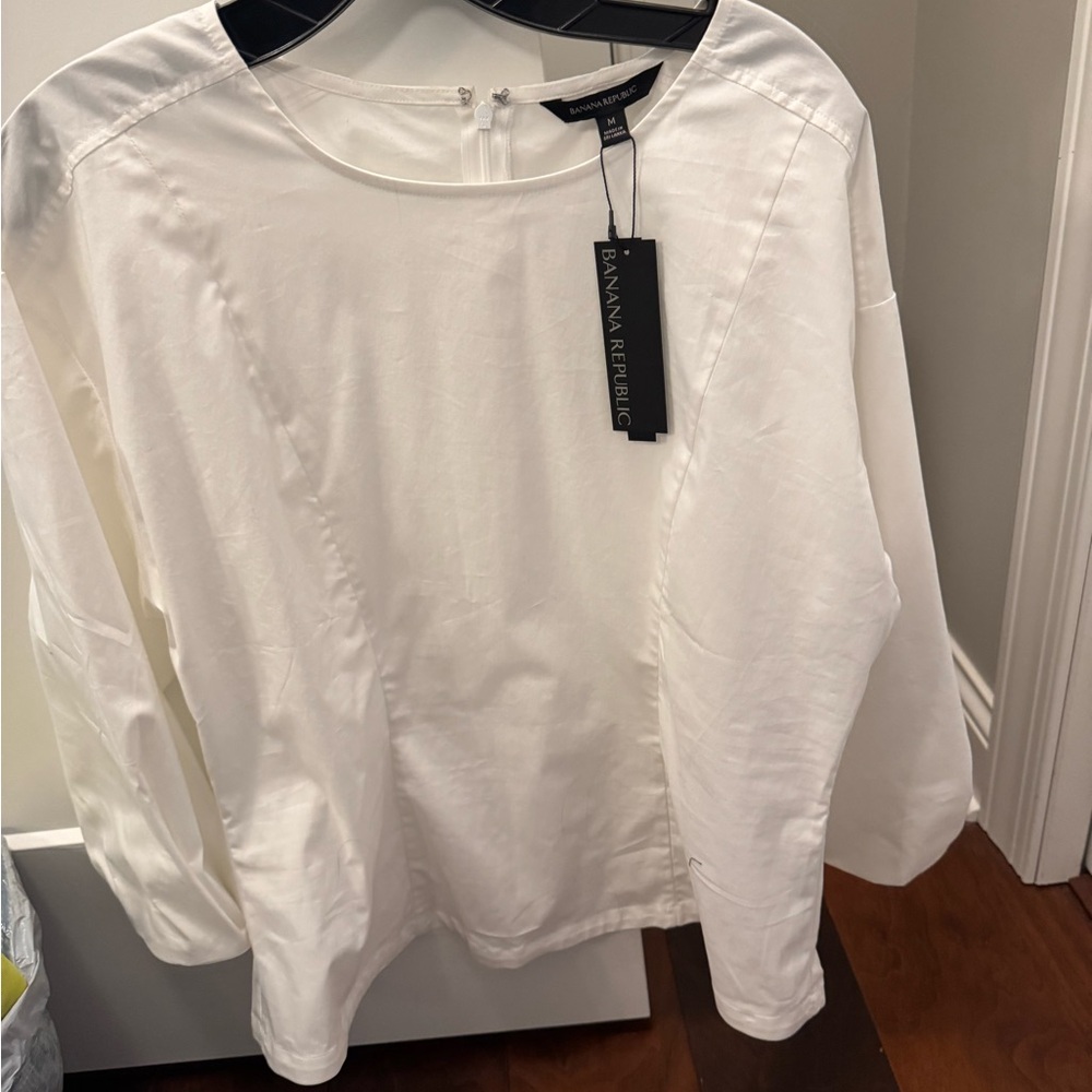 Banana Republic White Crewneck Long-Sleeve Top